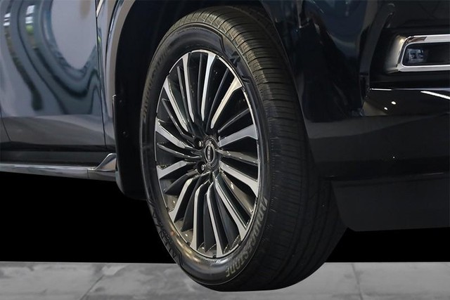 Nissan Armada Vehicle Image 03