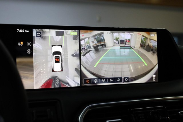 Nissan Armada Vehicle Image 17