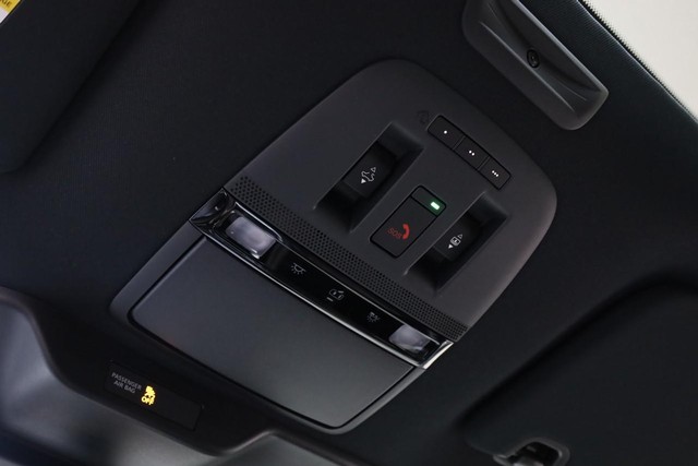 Nissan Armada Vehicle Image 21