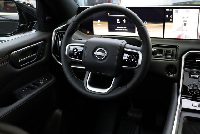 Nissan Armada Vehicle Image 29