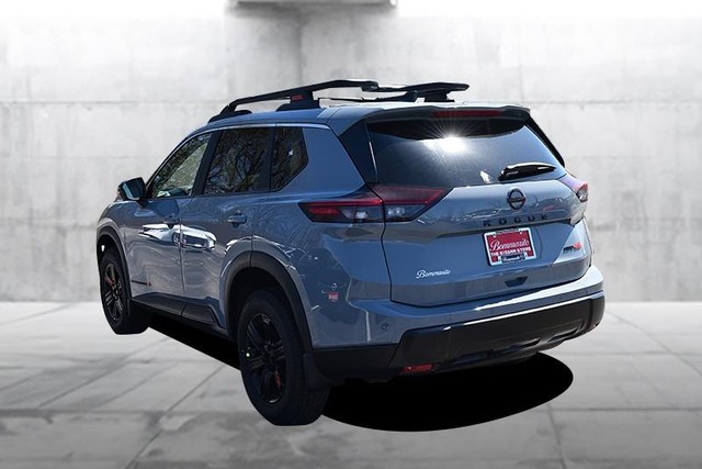 Nissan Rogue Vehicle Image 07