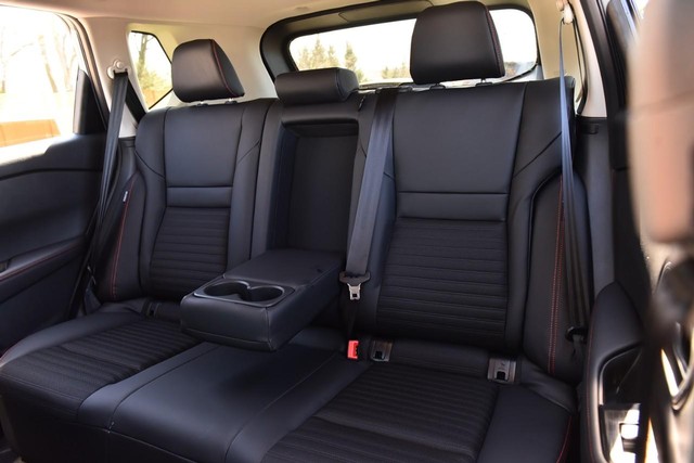 Nissan Rogue Vehicle Image 25