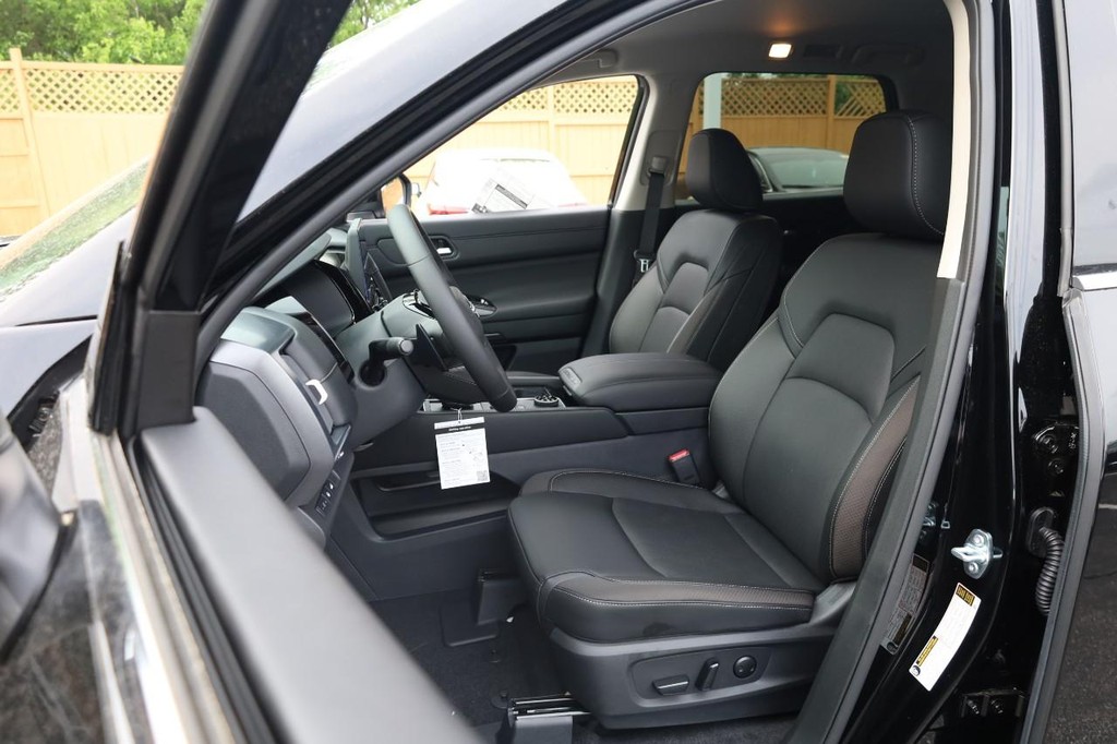 Nissan Pathfinder Vehicle Image 27