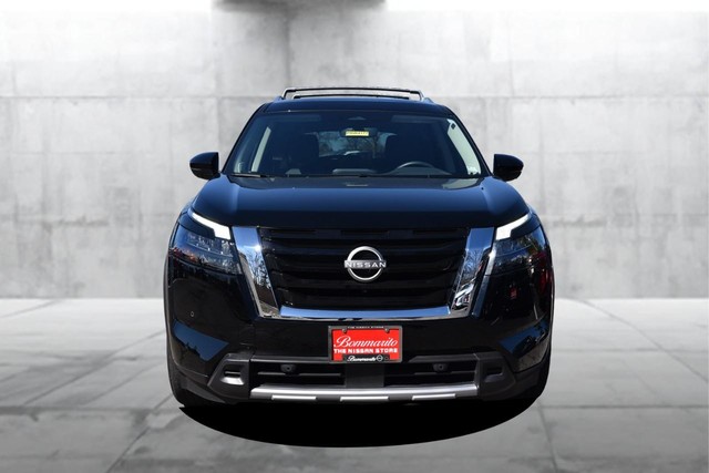 Nissan Pathfinder Vehicle Image 05