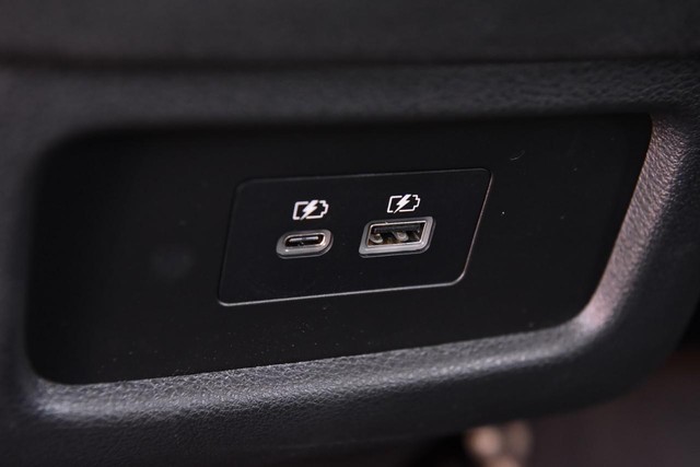 Nissan Pathfinder Vehicle Image 28