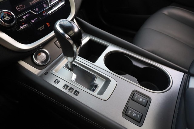 Nissan Murano Vehicle Image 19