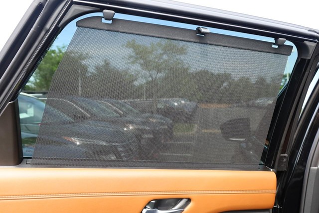 Nissan Pathfinder Vehicle Full-screen Gallery Image 26