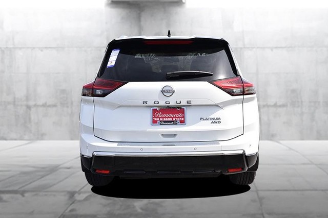 Nissan Rogue Vehicle Image 06