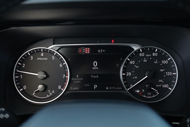 Nissan Pathfinder Vehicle Image 14