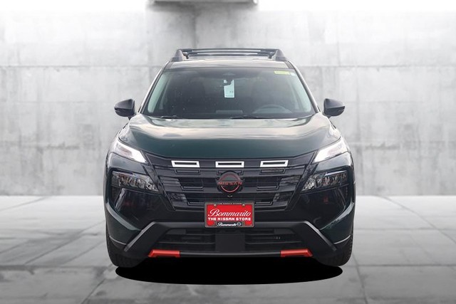 Nissan Rogue Vehicle Image 04