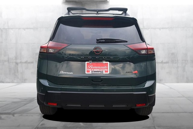 Nissan Rogue Vehicle Image 06