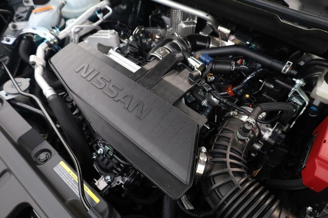 Nissan Rogue Vehicle Image 26