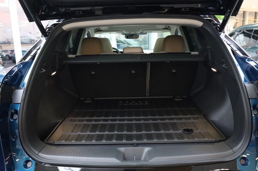 Nissan Murano Vehicle Full-screen Gallery Image 7