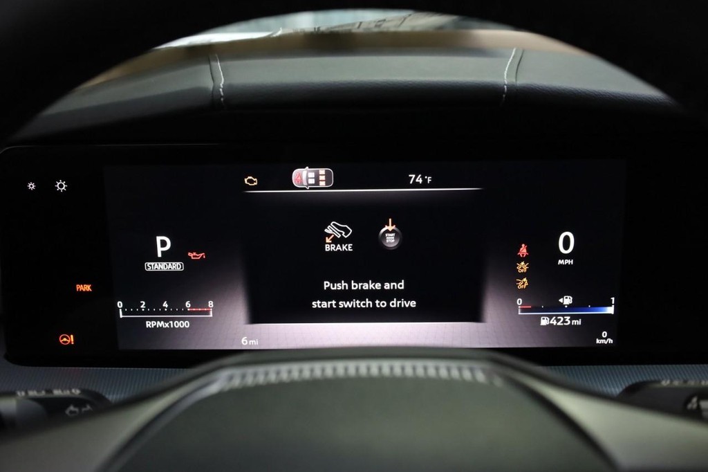 Nissan Murano Vehicle Full-screen Gallery Image 13