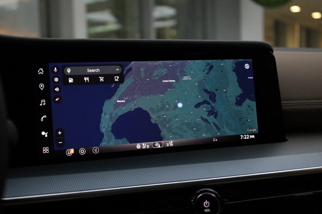 Nissan Murano Vehicle Full-screen Gallery Image 15