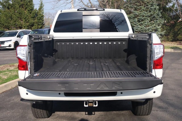 Nissan Titan XD Vehicle Image 07