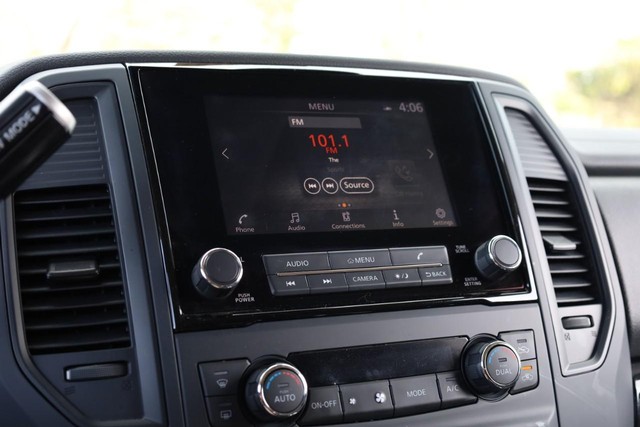 Nissan Titan XD Vehicle Image 11