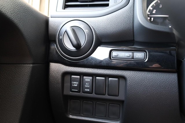 Nissan Titan XD Vehicle Image 18