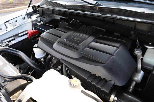 Nissan Titan XD Vehicle Image 24