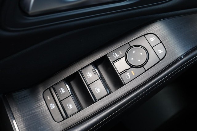 Nissan Rogue Vehicle Image 20