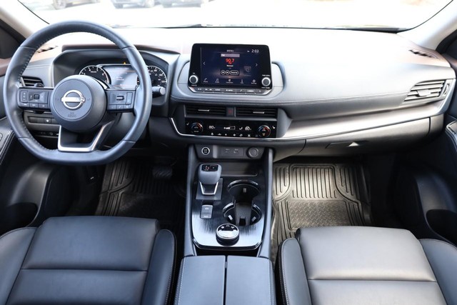 Nissan Rogue Vehicle Image 26