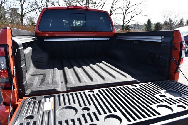 Nissan Frontier Vehicle Image 07