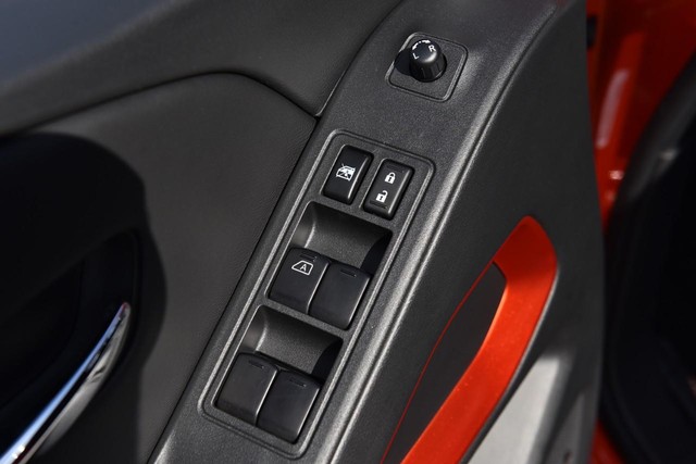 Nissan Frontier Vehicle Image 10