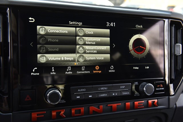 Nissan Frontier Vehicle Image 21