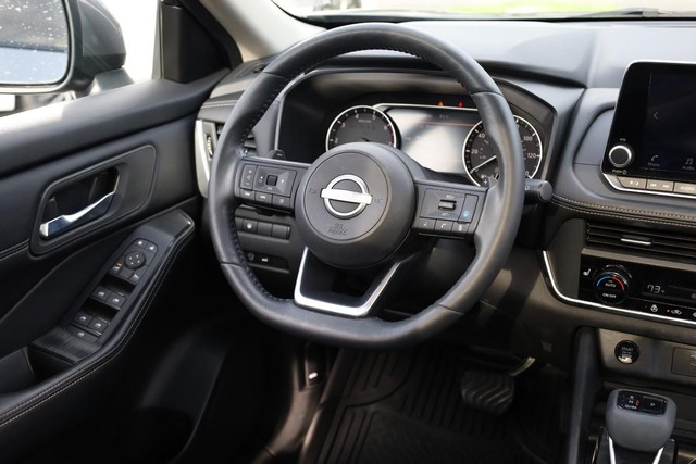 Nissan Rogue Vehicle Image 26