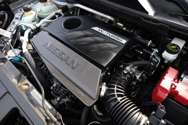 Nissan Rogue Vehicle Image 28