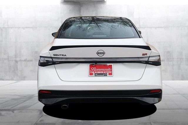 Nissan Sentra Vehicle Image 06