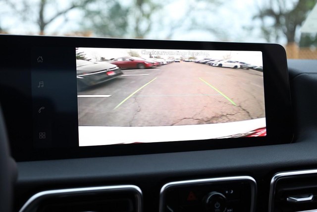 Nissan Sentra Vehicle Image 12