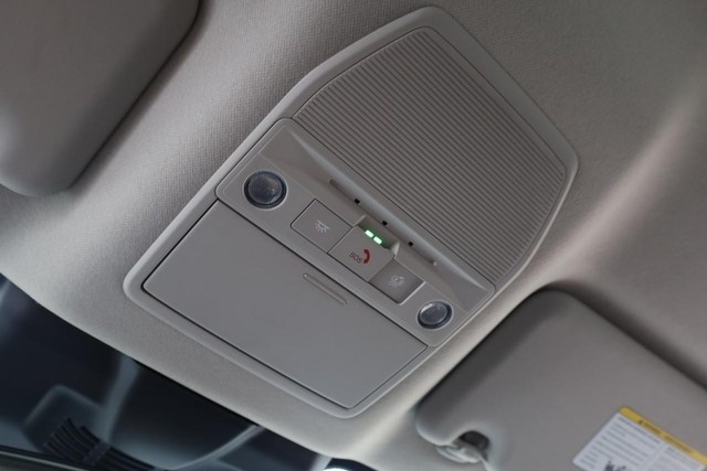 Nissan Sentra Vehicle Image 17
