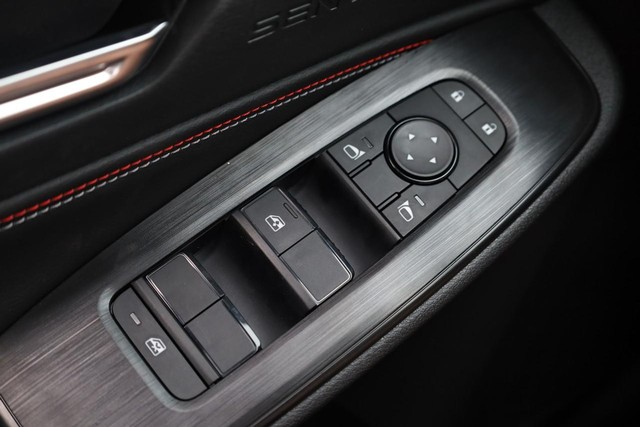 Nissan Sentra Vehicle Image 18