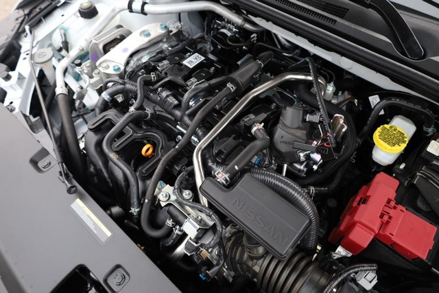 Nissan Sentra Vehicle Image 26