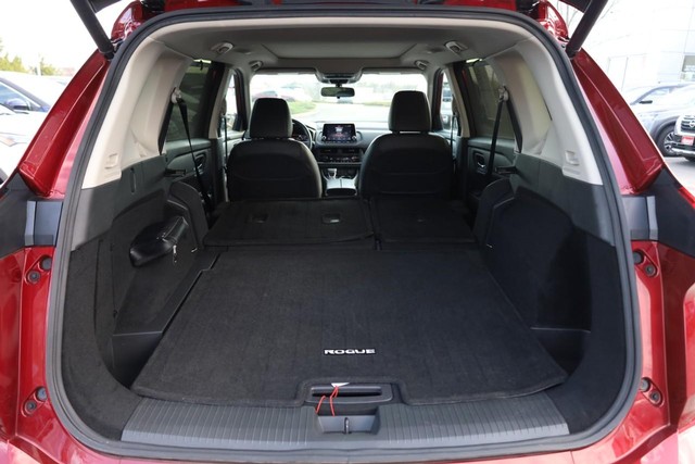 Nissan Rogue Vehicle Image 09