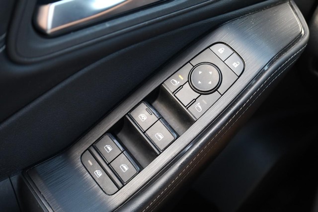 Nissan Rogue Vehicle Image 21