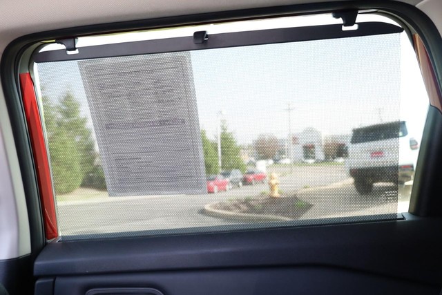 Nissan Rogue Vehicle Image 26