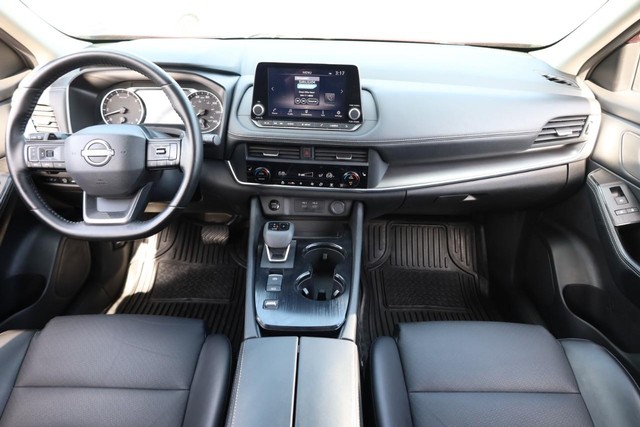 Nissan Rogue Vehicle Image 27