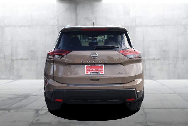 Nissan Rogue Vehicle Image 06
