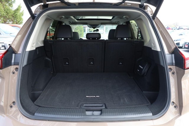 Nissan Rogue Vehicle Image 07