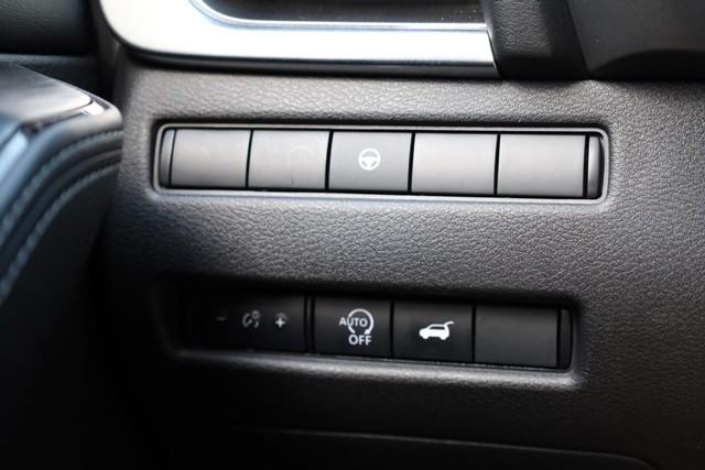 Nissan Rogue Vehicle Image 21