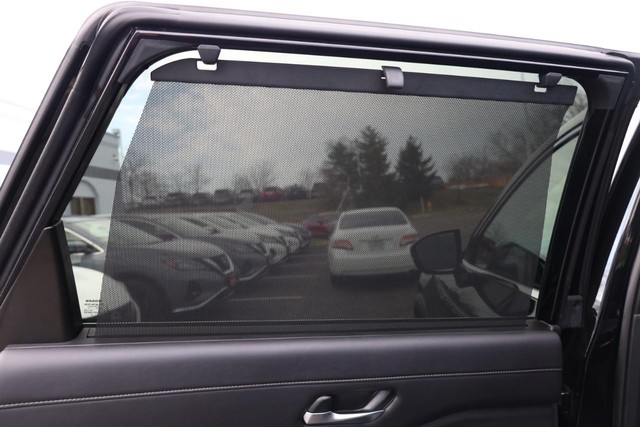 Nissan Pathfinder Vehicle Image 24