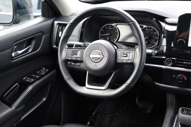 Nissan Pathfinder Vehicle Image 27