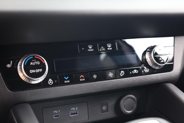 Nissan Rogue Plug-In Hybrid Vehicle Image 14