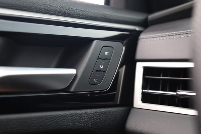 Nissan Rogue Plug-In Hybrid Vehicle Image 20