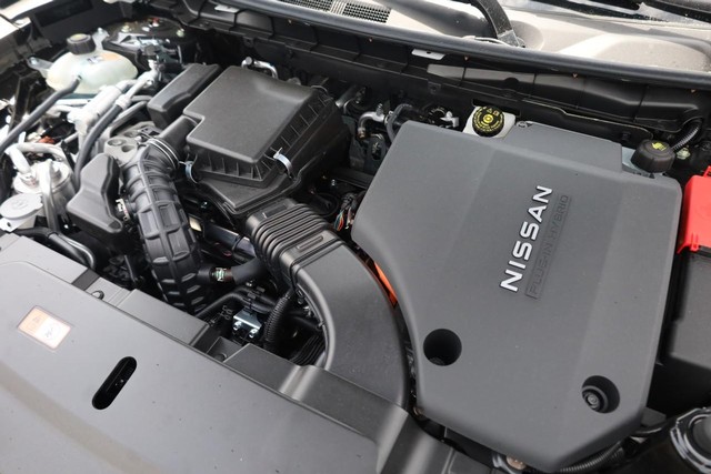 Nissan Rogue Plug-In Hybrid Vehicle Image 28