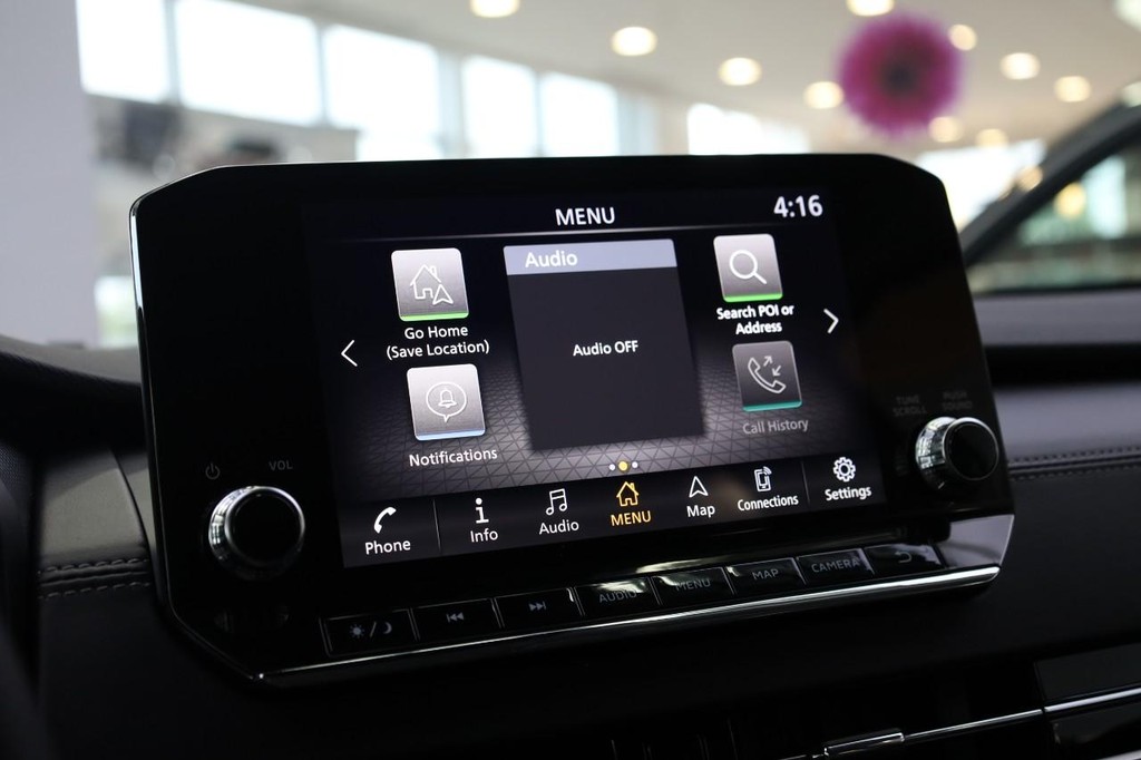 Nissan Rogue Plug-In Hybrid Vehicle Image 11