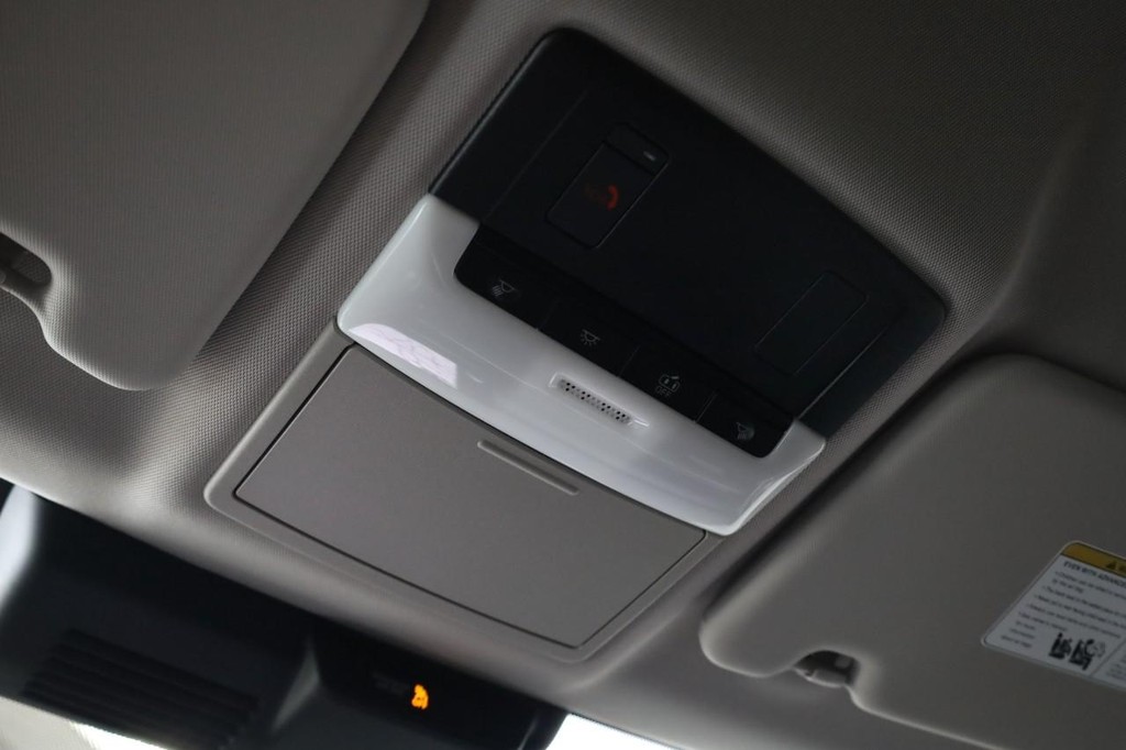 Nissan Rogue Plug-In Hybrid Vehicle Image 16