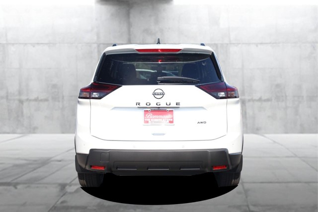 Nissan Rogue Vehicle Image 06